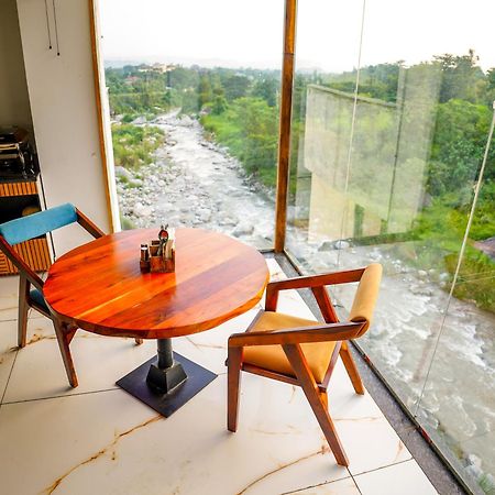 Aachman River And Valley View Resort Dharamshala - A Riverside Resort With Balcony View Exterior foto