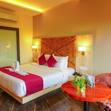 Aachman River And Valley View Resort Dharamshala - A Riverside Resort With Balcony View Exterior foto