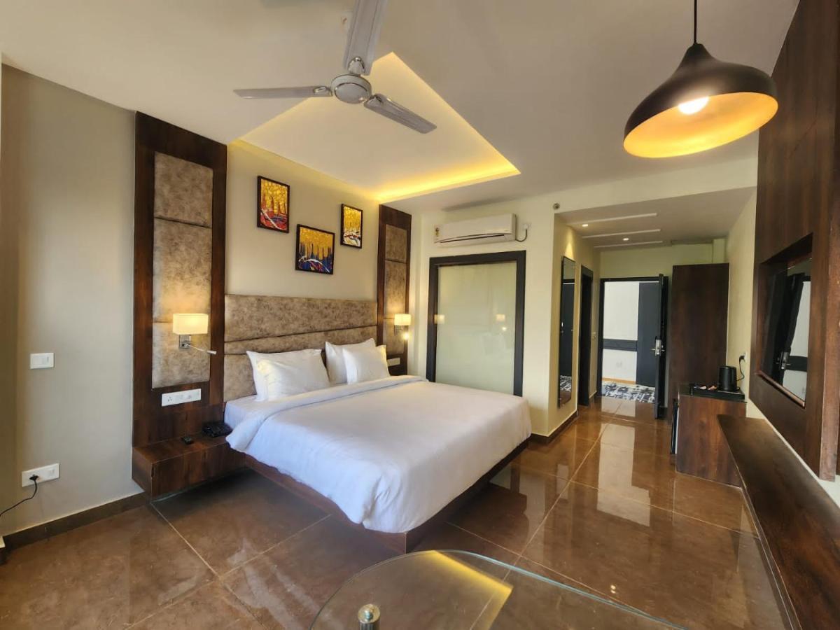 Aachman River And Valley View Resort Dharamshala - A Riverside Resort With Balcony View Exterior foto