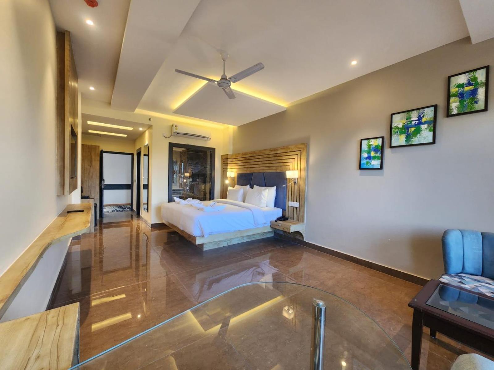 Aachman River And Valley View Resort Dharamshala - A Riverside Resort With Balcony View Exterior foto