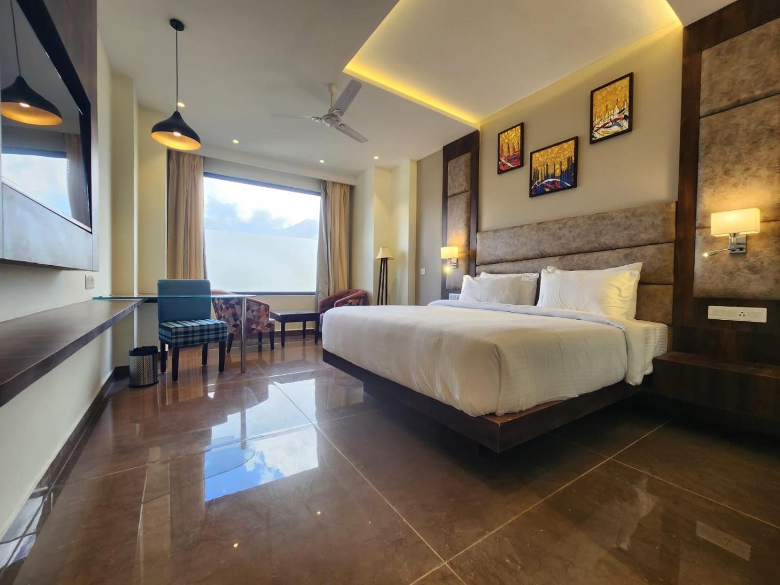 Aachman River And Valley View Resort Dharamshala - A Riverside Resort With Balcony View Exterior foto