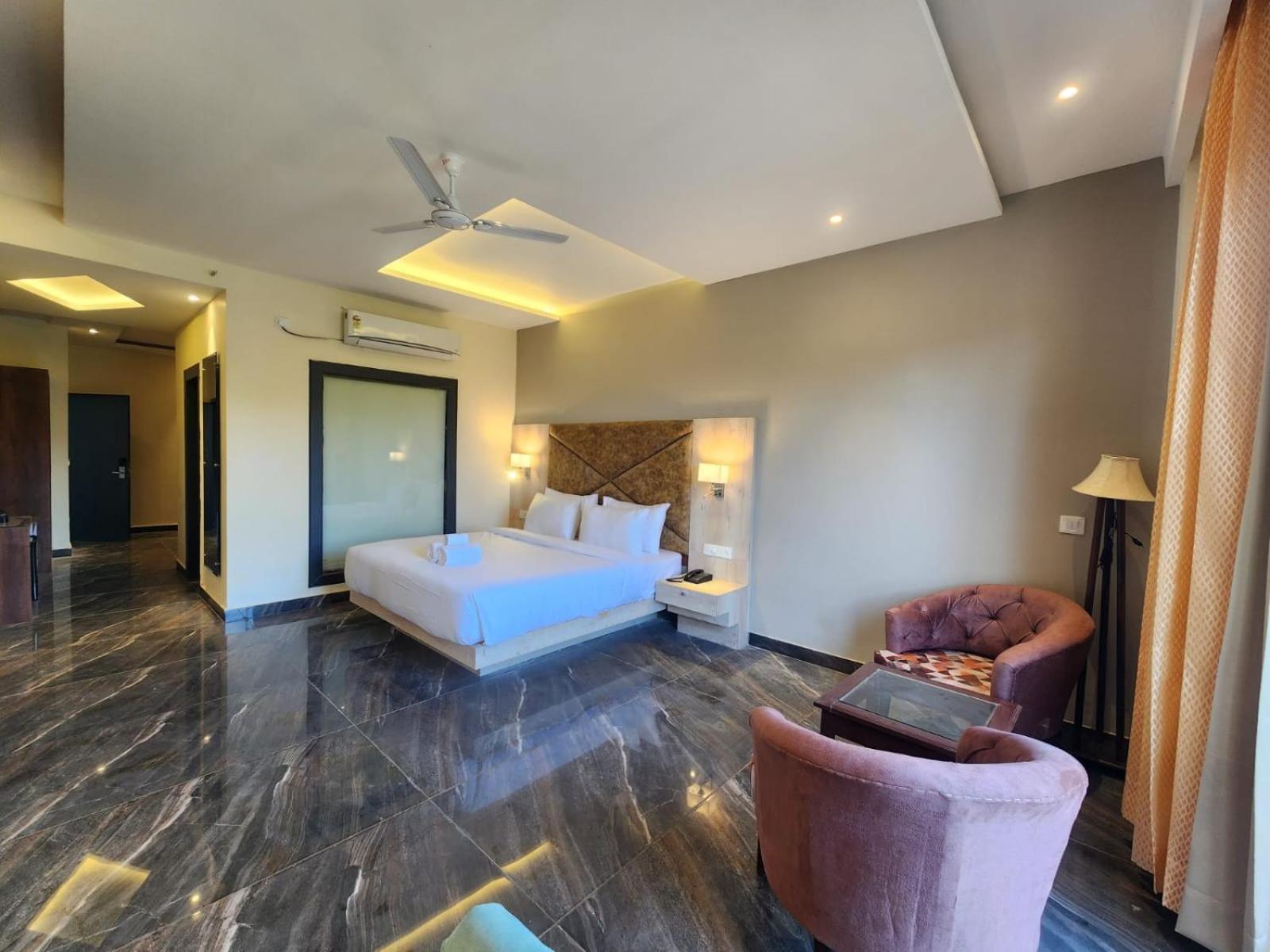 Aachman River And Valley View Resort Dharamshala - A Riverside Resort With Balcony View Exterior foto