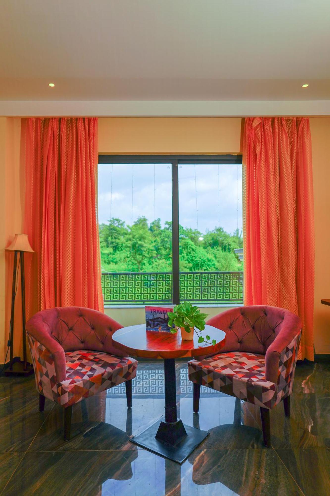 Aachman River And Valley View Resort Dharamshala - A Riverside Resort With Balcony View Exterior foto