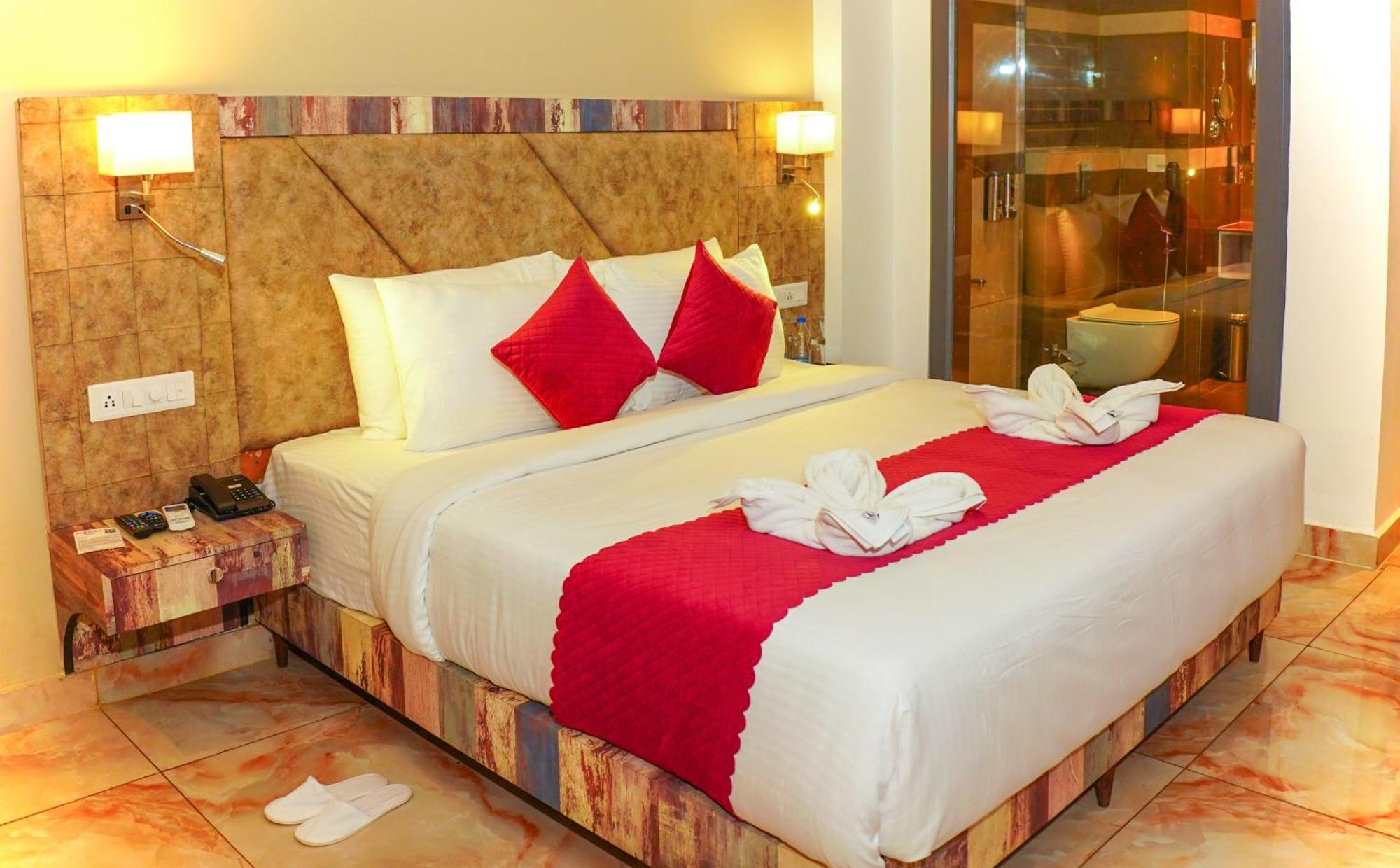 Aachman River And Valley View Resort Dharamshala - A Riverside Resort With Balcony View Exterior foto