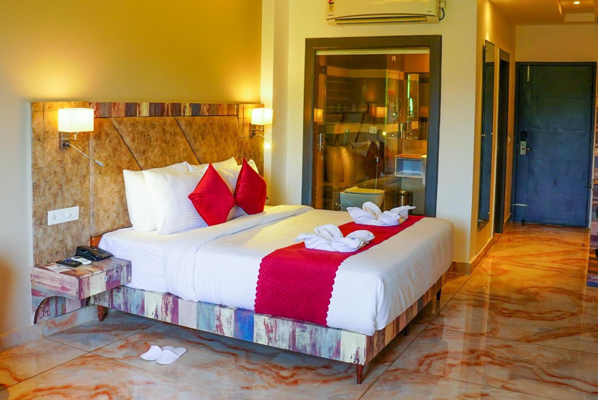 Aachman River And Valley View Resort Dharamshala - A Riverside Resort With Balcony View Exterior foto